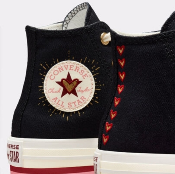 🔥 Last Call Converse Chuck Taylor All-Star Lift 'Valentines' Shoes For Girls - Picture 3 of 10